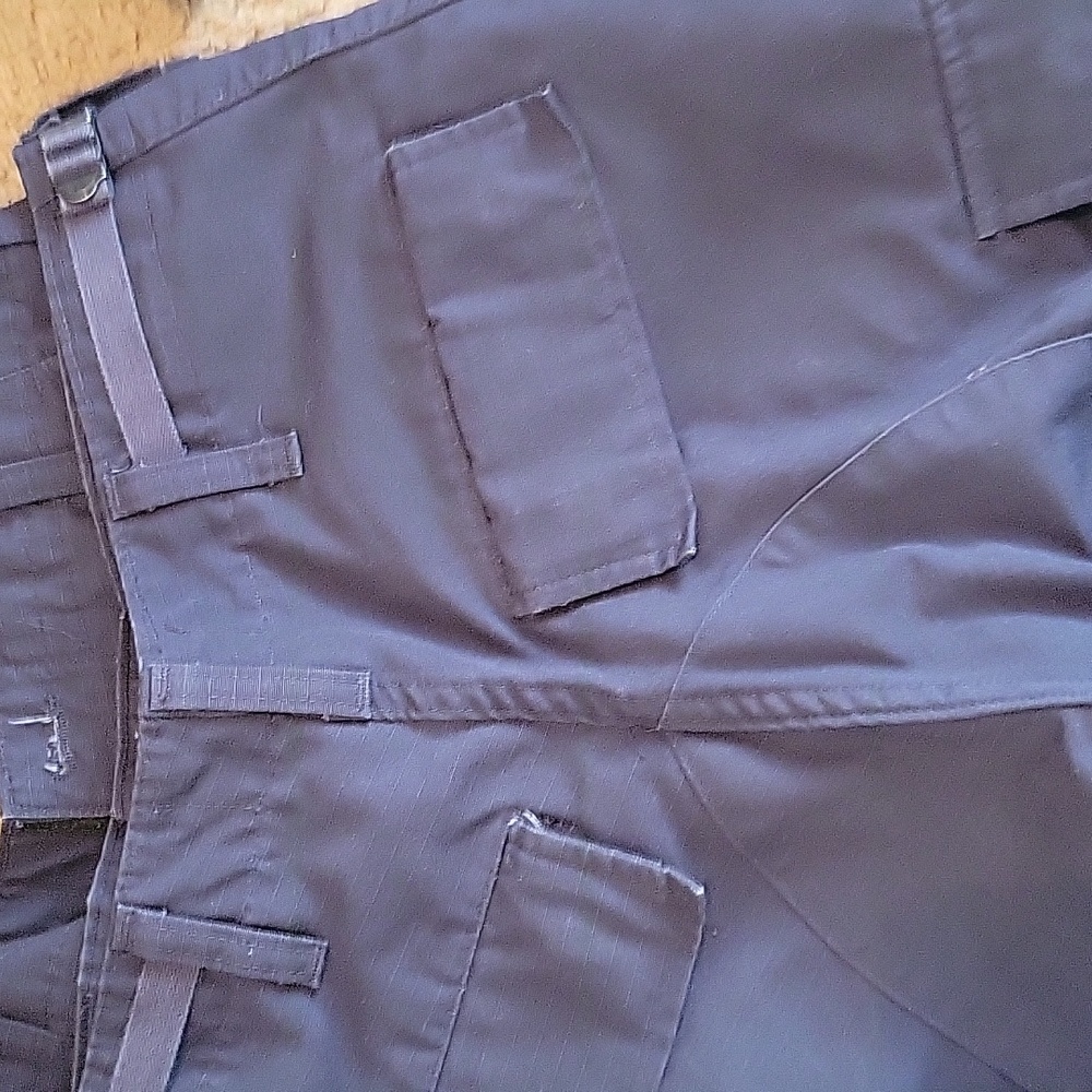 6 pocket  cargo bdu's - Picture 8 of 8